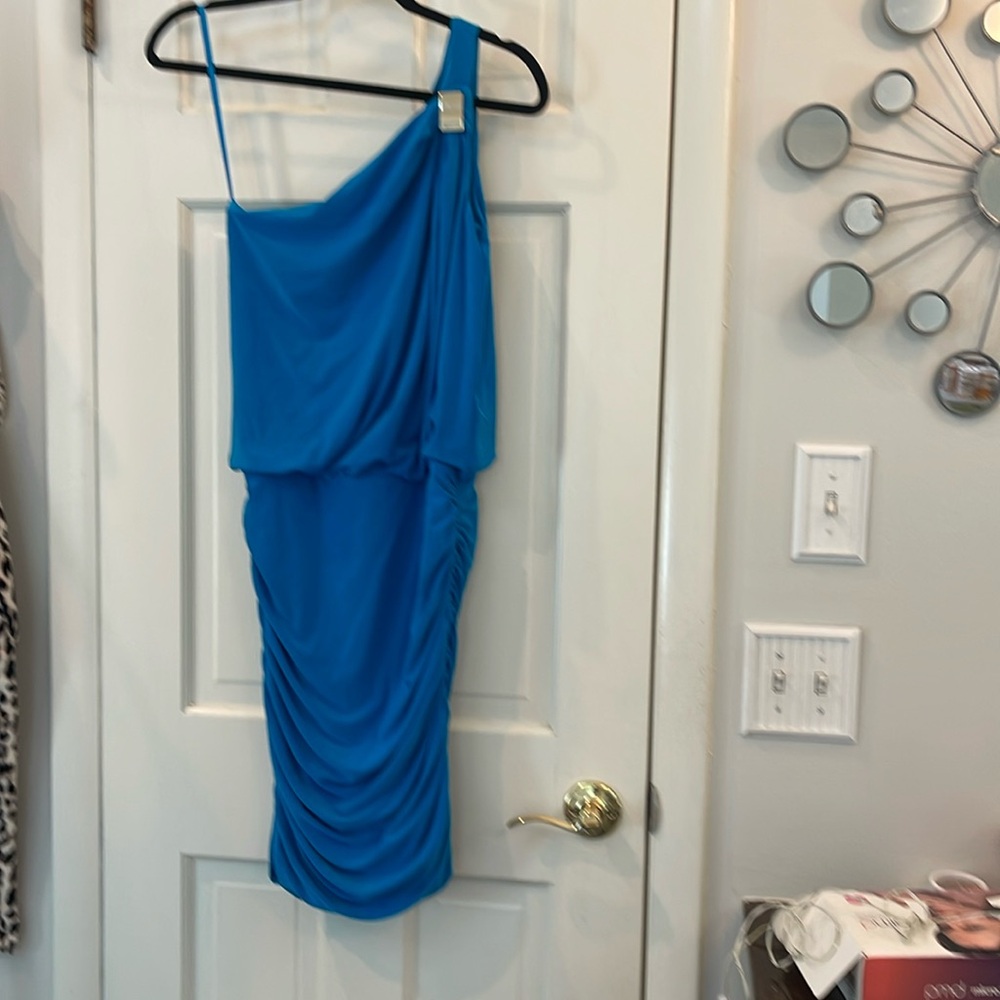 Cache dress with rushing one shoulder super sexy and comfy small great condition